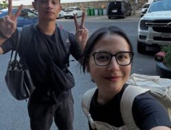 Gaya Elegan Prilly Latuconsina dan Omara Esteghlal