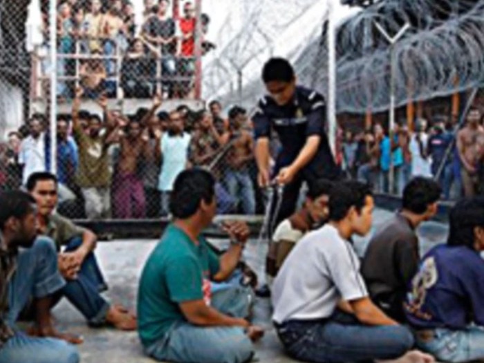 Alasan imigran menghilang dari tahanan AS