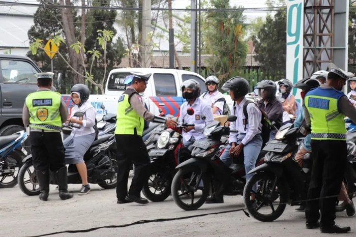 Lokasi dan jam operasional Ubaya Makassar (seharusnya UC Makassar)