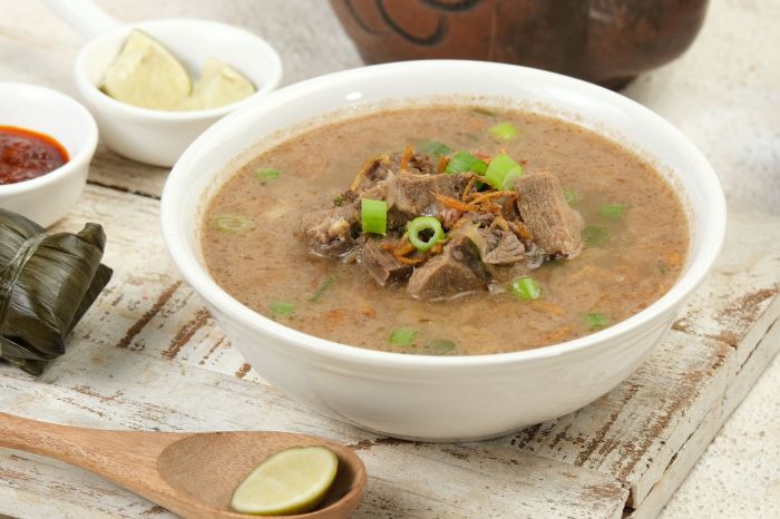 Makassar coto makanan kuliner enak wajib dicoba khas resep koran Makanan khas Makassar wajib dicoba wisatawan