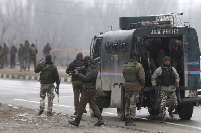 Tanggapan pemerintah pakistan penembakan kashmir