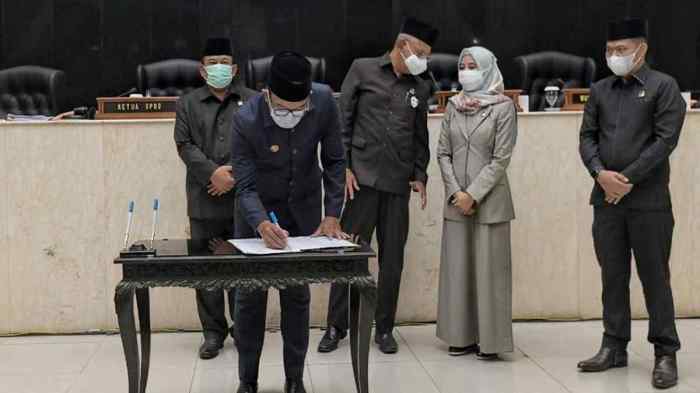Proses pengambilan keputusan hibah pesantren dprd jabar