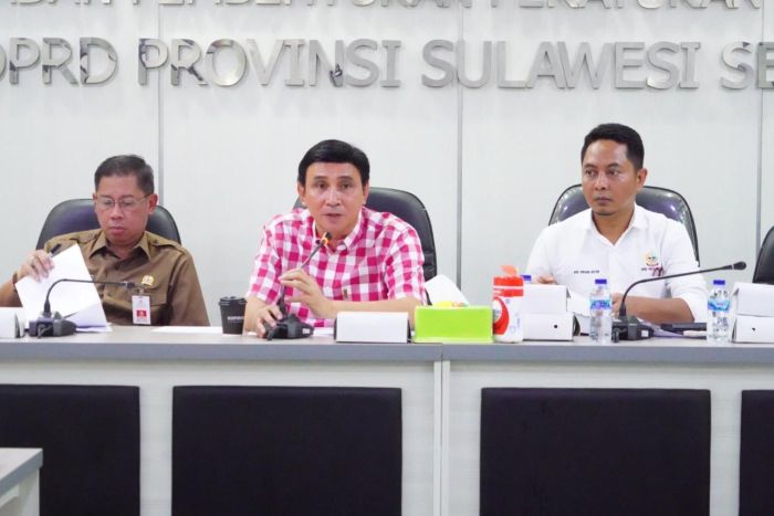 Pertemuan dprd makassar dan barru terkait rth