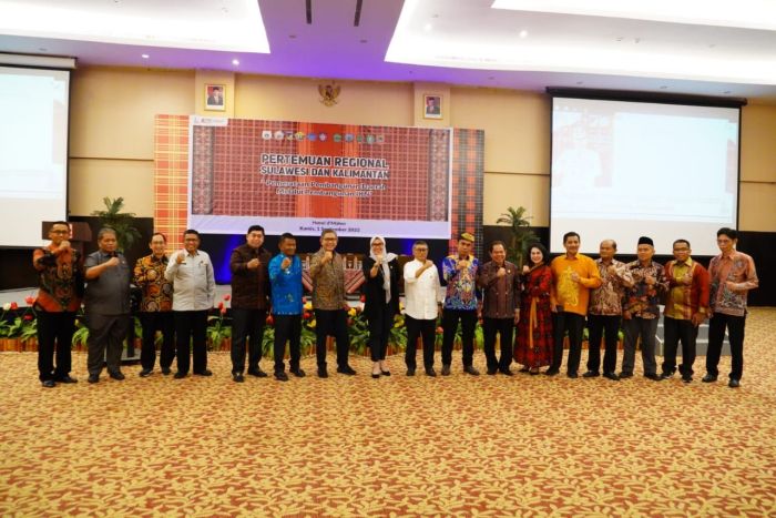 Pertemuan dprd makassar dan barru terkait rth