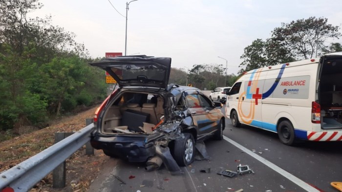 Kejadian kecelakaan di tol cisumdawu yang menyebabkan korban jiwa