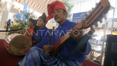 Daftar lagu-lagu tradisional Makassar yang populer dan liriknya