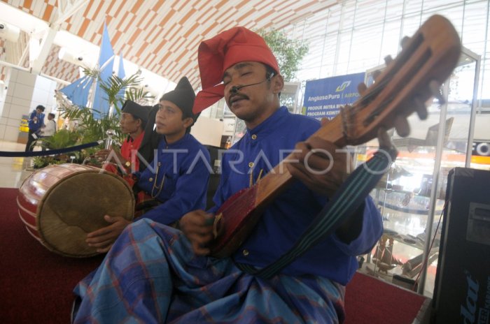 Daftar lagu-lagu tradisional Makassar yang populer dan liriknya
