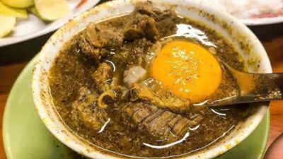 Makanan khas makassar pisang bakar resep mudah siram gula takjil merah gapit enak paling terpopuler tiket portalmadura