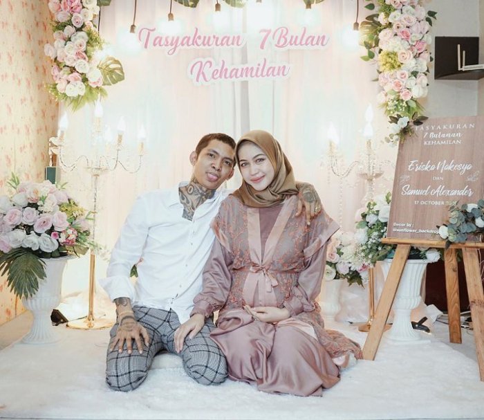 Lex eriska istri fakta profil makin pacar bikin iri mesra lengket potret ternyata suka sedang vape besar hamil deh banget Lex eriska istri fakta profil makin pacar bikin iri mesra lengket potret ternyata suka sedang vape besar hamil deh banget