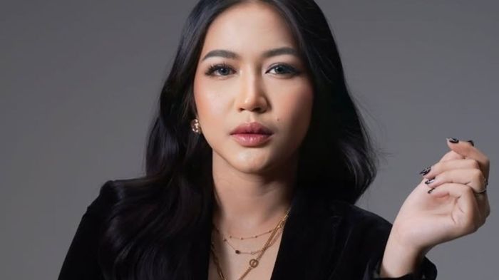 Lex publikasikan wajah putrinya perdana eriska Lex publikasikan wajah putrinya perdana eriska