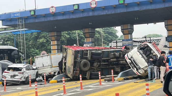 Sejarah kecelakaan mobil mewah di tol