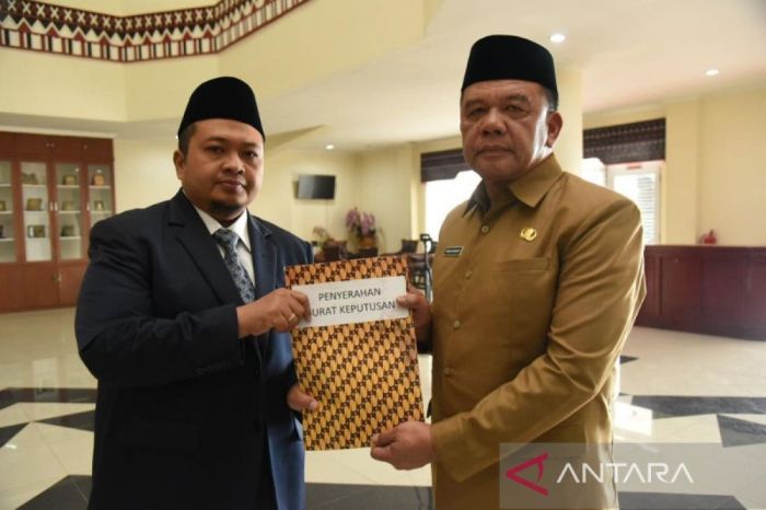 Bupati lantik Parlindungan sebagai Pj Sekda Tapsel - ANTARA News ... Langkah hukum terkait penyalahgunaan jabatan di Tapsel
