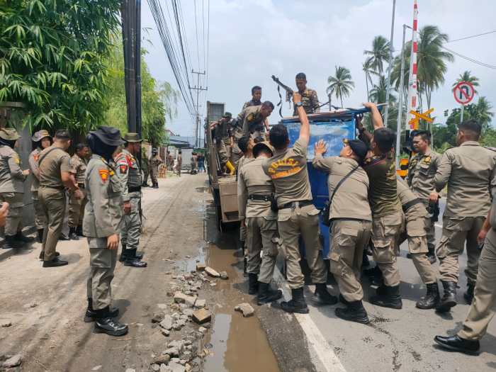 Respon masyarakat terhadap pencopotan kapus pintu padang