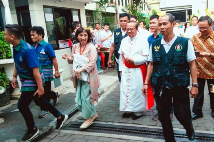 Klarifikasi kardinal suharyo tentang isu konklaf