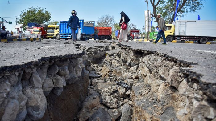 Kondisi infrastruktur di sekitar Blitar pasca gempa magnitudo 4,5