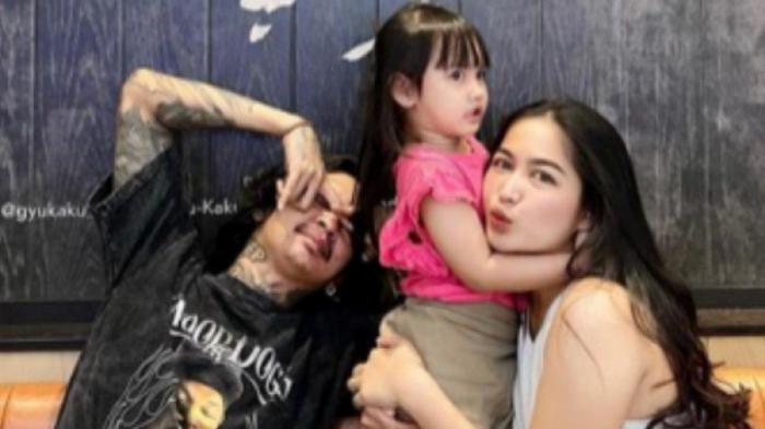 Kehidupan Eriska Nakesya pasca berpisah dari Young Lex
